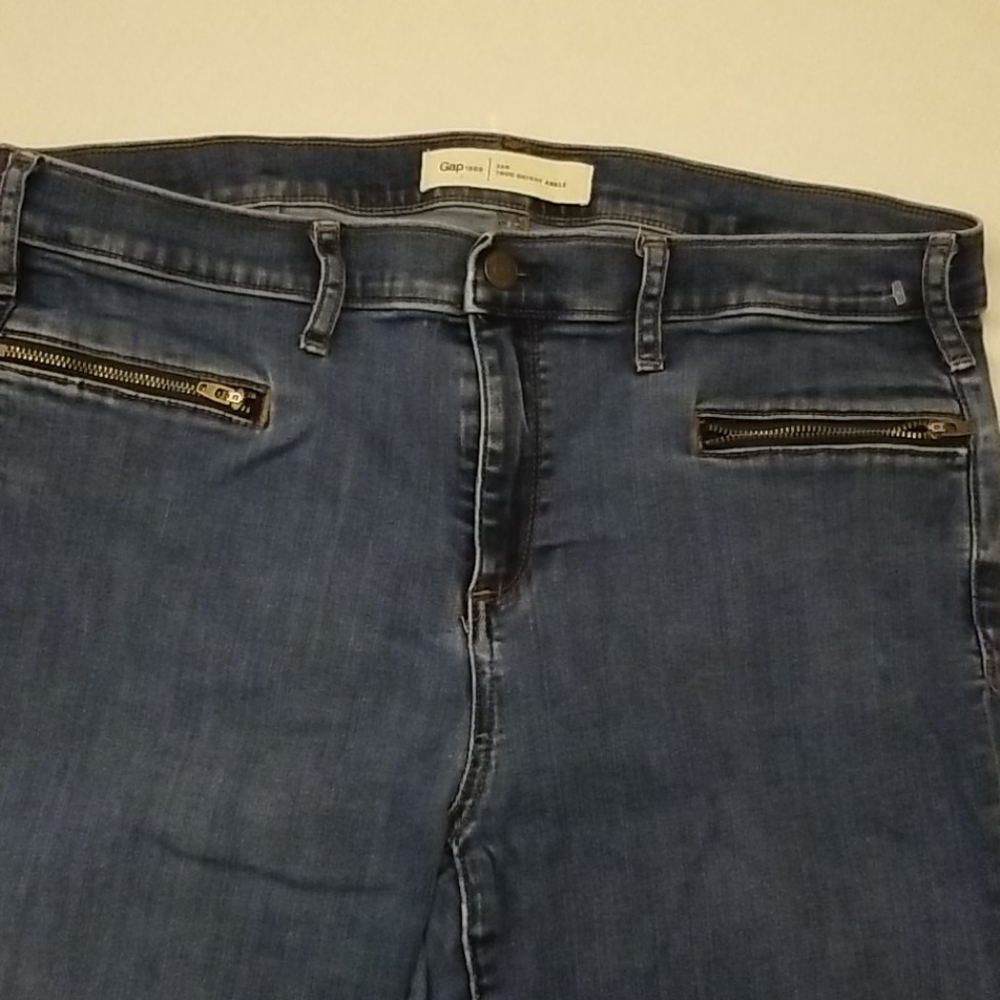 Gap Jeans super stretchy and comfortable